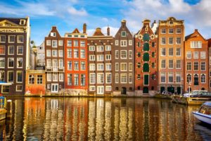 instagrammable places the dancing houses of the damrak - inntel hotels amsterdam centre