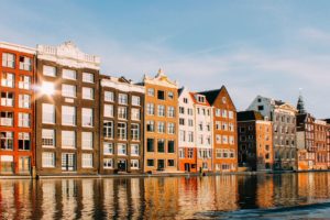 Canal houses - The Innsider - 10 best photo spots in Amsterdam
