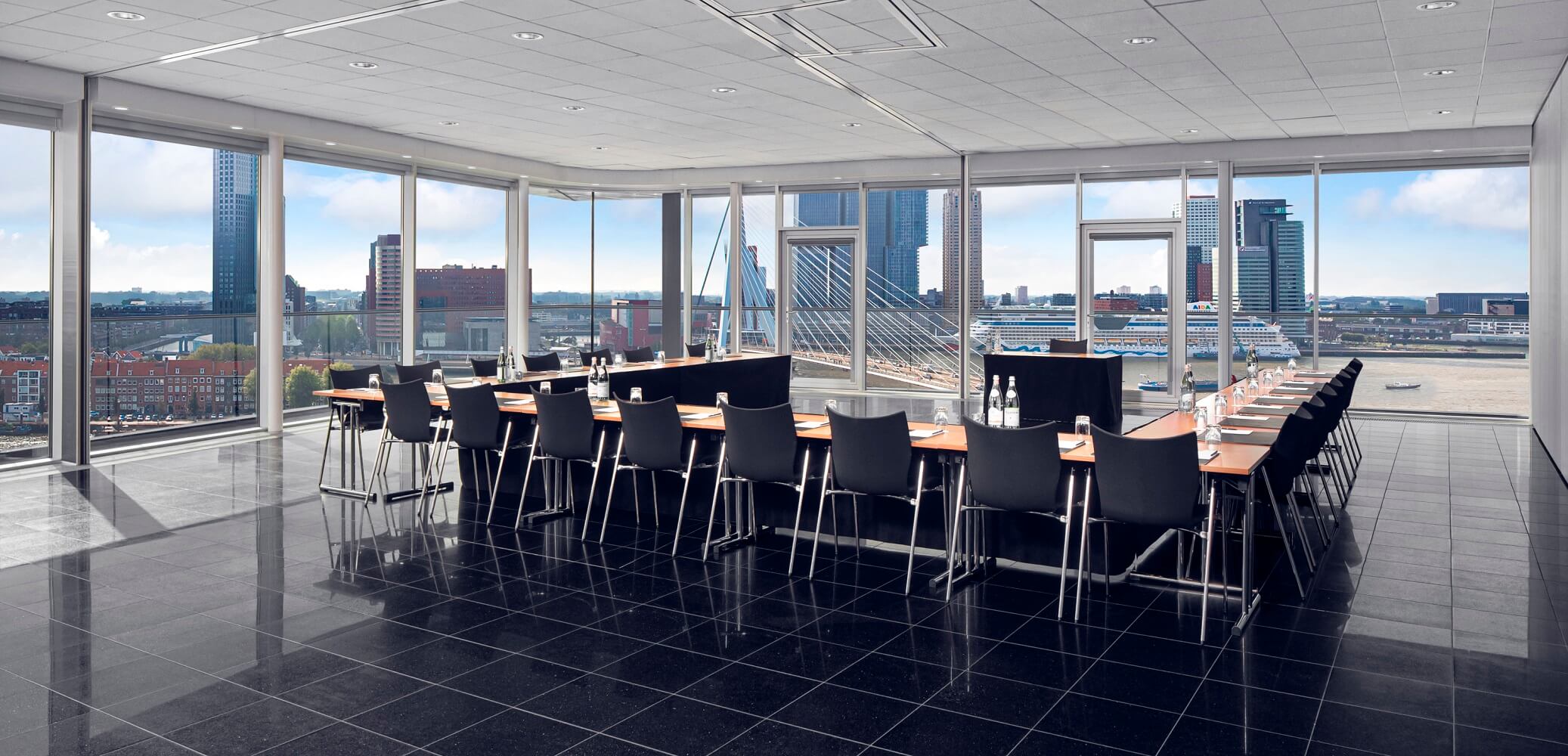 3 x vergaderen met uitzicht - The Innsider - Inntel Hotels Rotterdam Centre