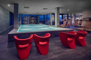 Hotels met een zwembad in Nederland